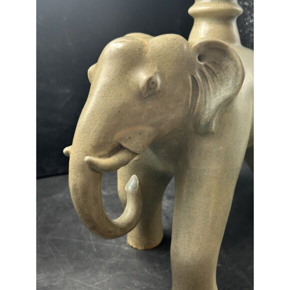 Vintage Thai Celadon Matte Gray Crackled Glaze Elephant Statue Large 8.5"x11"x5" - Picture 14 of 16